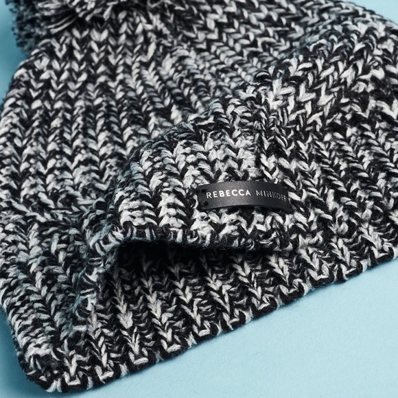 ❌SOLD❌Rebecca Minkoff Marled Beanie & Armwarmer - Picture 2 of 5